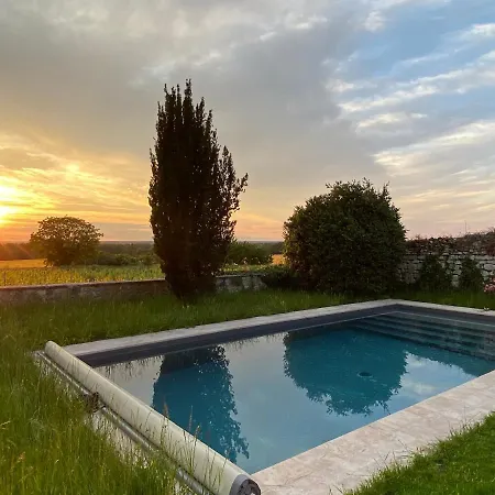 Maison De Reve Avec Piscine Au Milieu Des Vignes